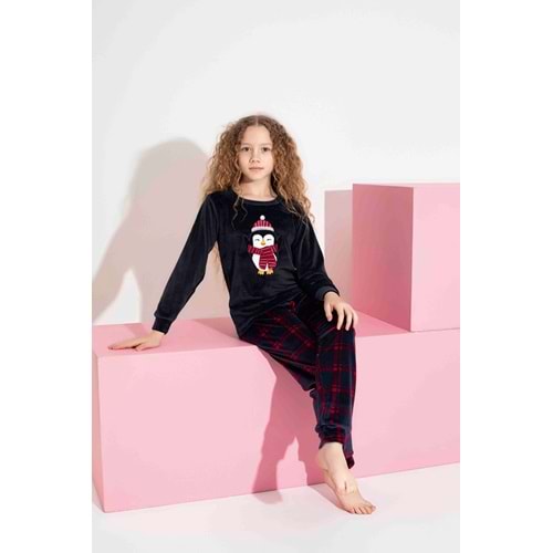 Tarık 5-9 Yaş Kız Çocuk Penguen Nakışlı Kadife Pijama Takımı 3151270 - LACİVERT
